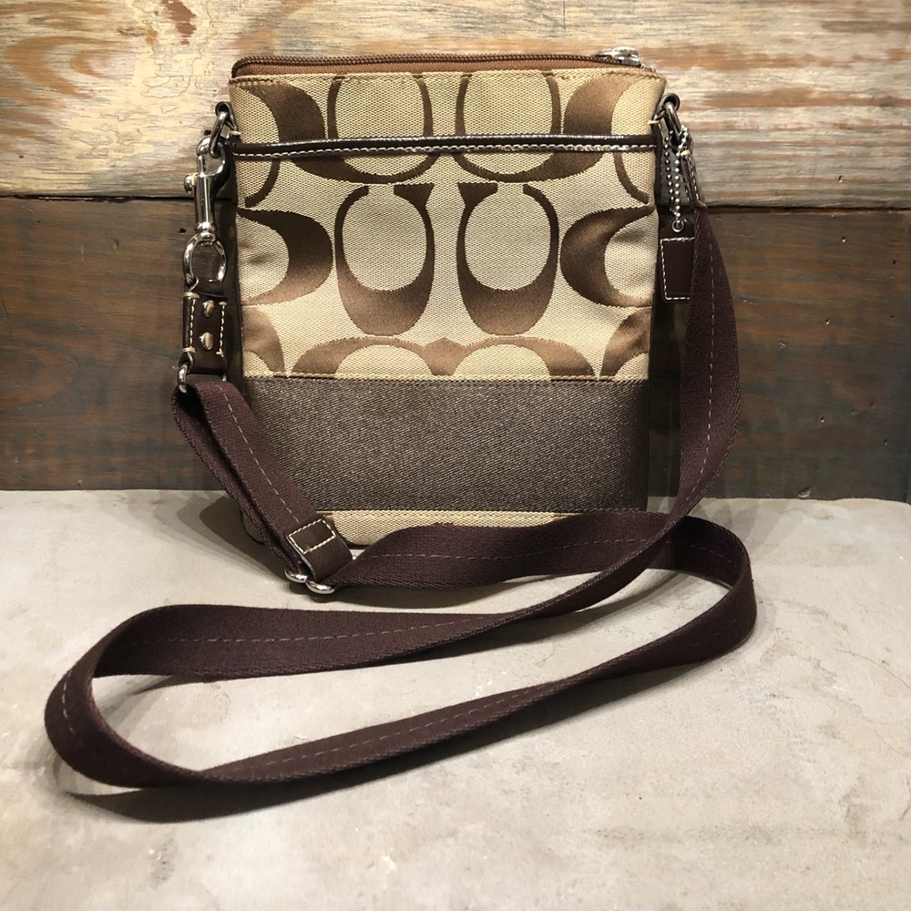 Brown Coach Crossbody purse/bag